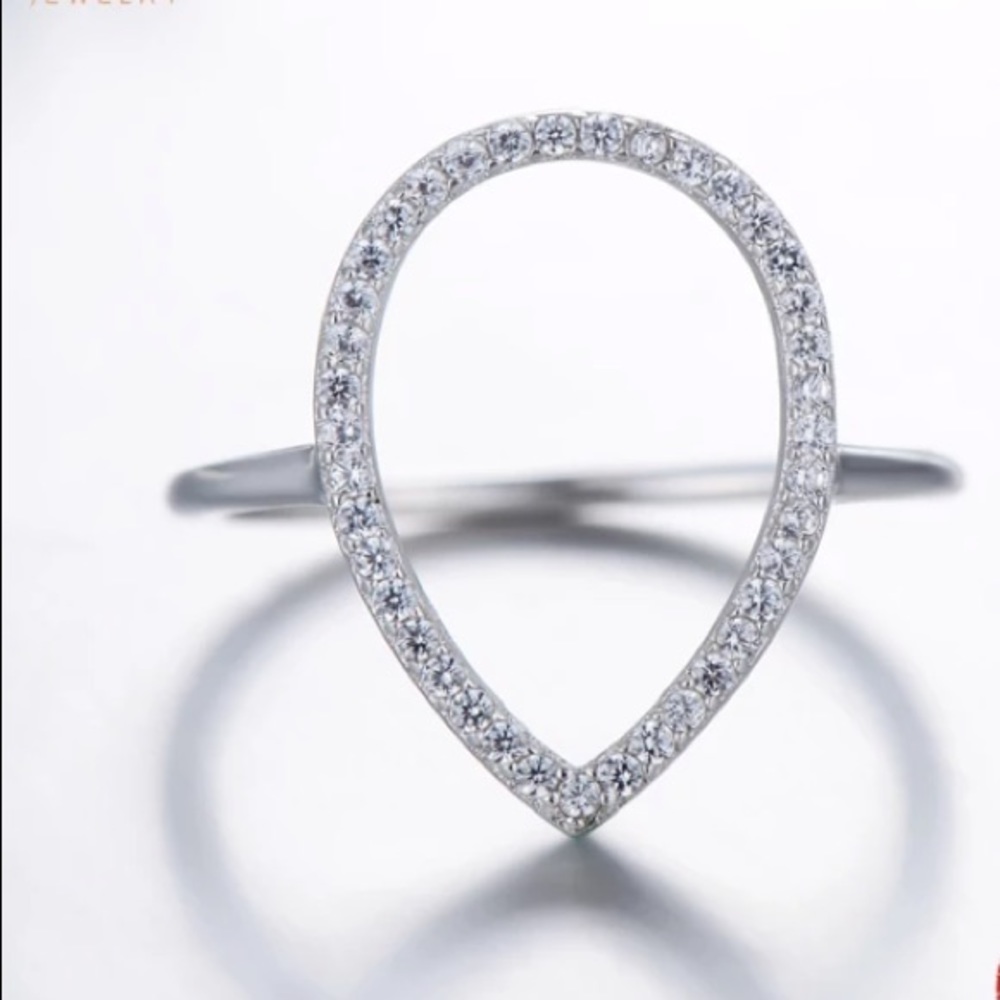925 STERLING SILVER TEARDROP PAVED CUBIC ZIRCON SIZE 7 RING